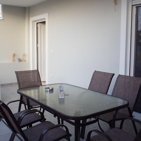 Giakost Apartments V Near Airport Артеміда Екстер'єр фото