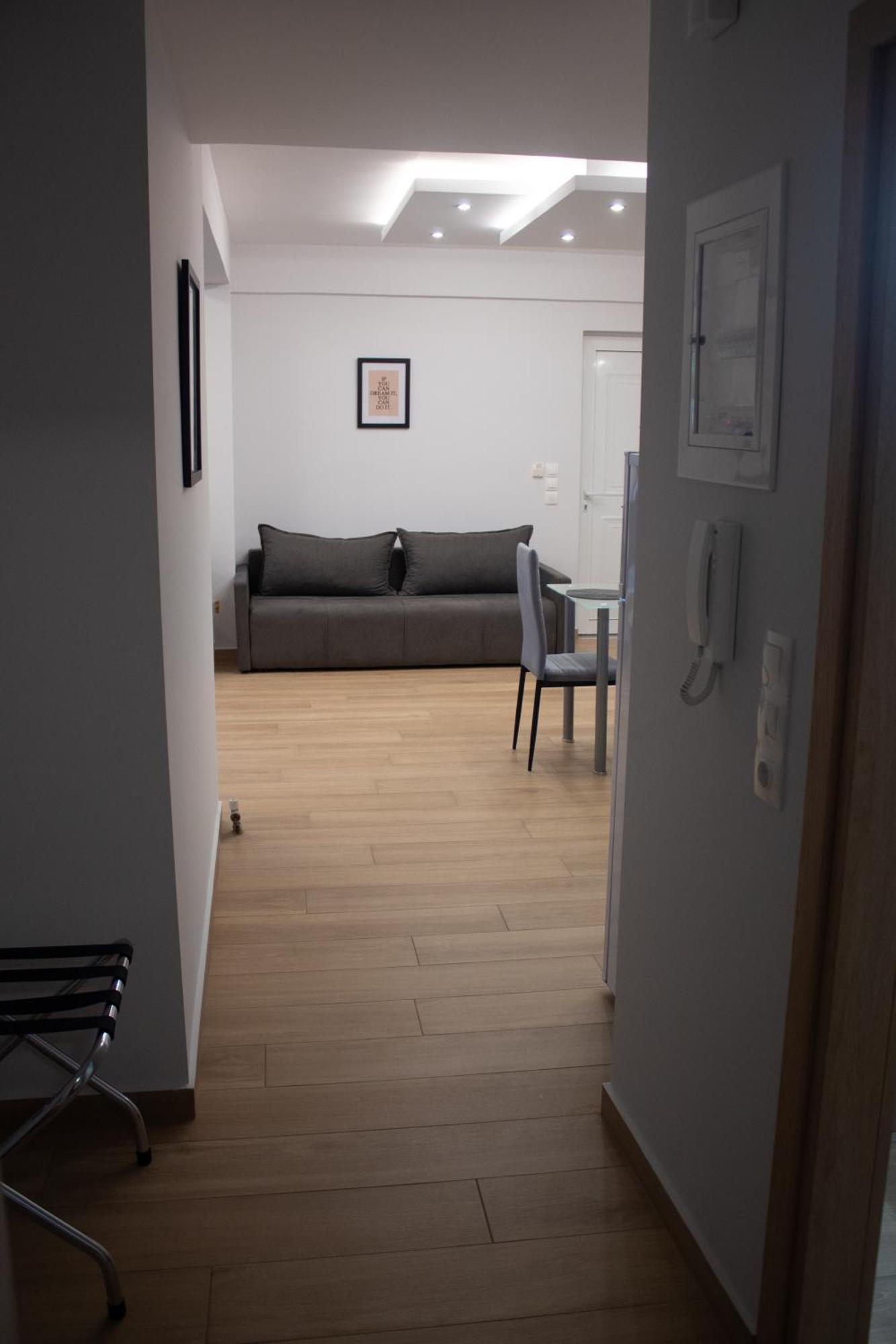 Giakost Apartments V Near Airport Артеміда Екстер'єр фото